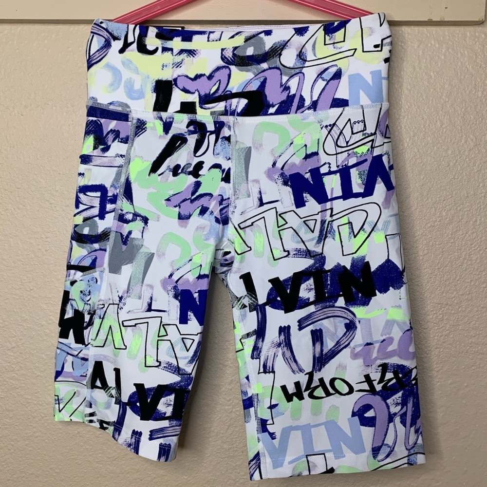 Calvin Klein Women’s Bike Short size Small